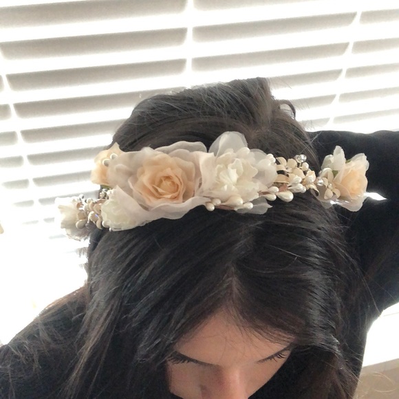 Bridal Flower Crown - Picture 5 of 5